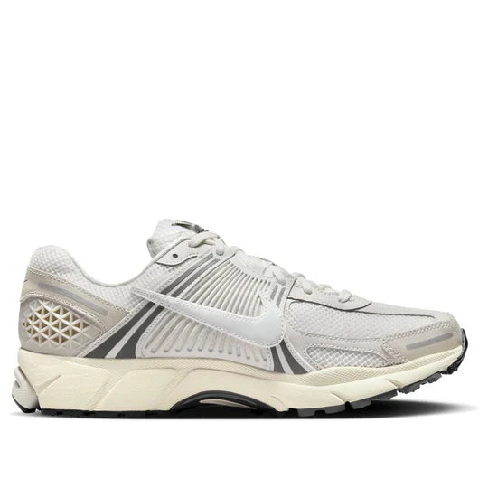 Nike Air Zoom Vomero 5 'Platinum Tint Photon Dust'