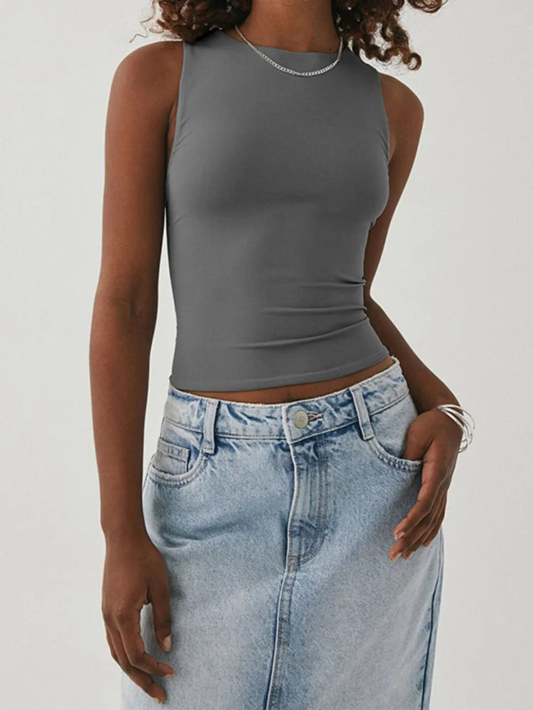 Racerback Sleeveless Tight Bottomed Shirt With Round Neck
