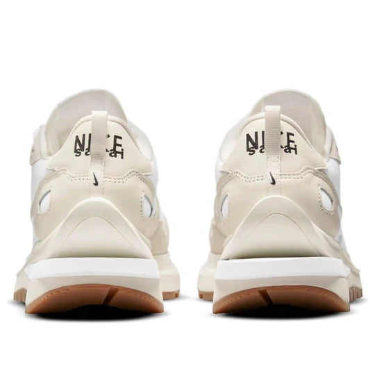 NIKE Vaporwaffle x Sacai 'Sail Gum'