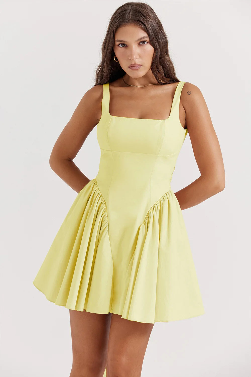 Aura Elegant Sleeveless Backless Bow Mini