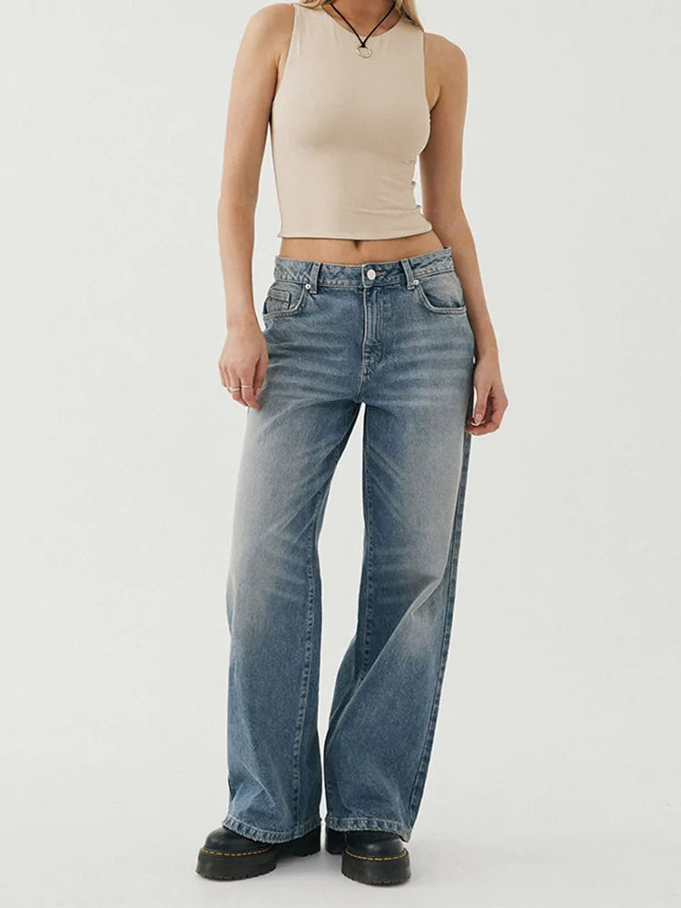 Amira Sleeveless Tight Bottomed Shirt With Round Neck Racerback Top